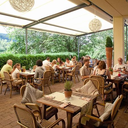 Hotel-Restaurant Haus Nicklass Ingelfingen Eksteriør billede